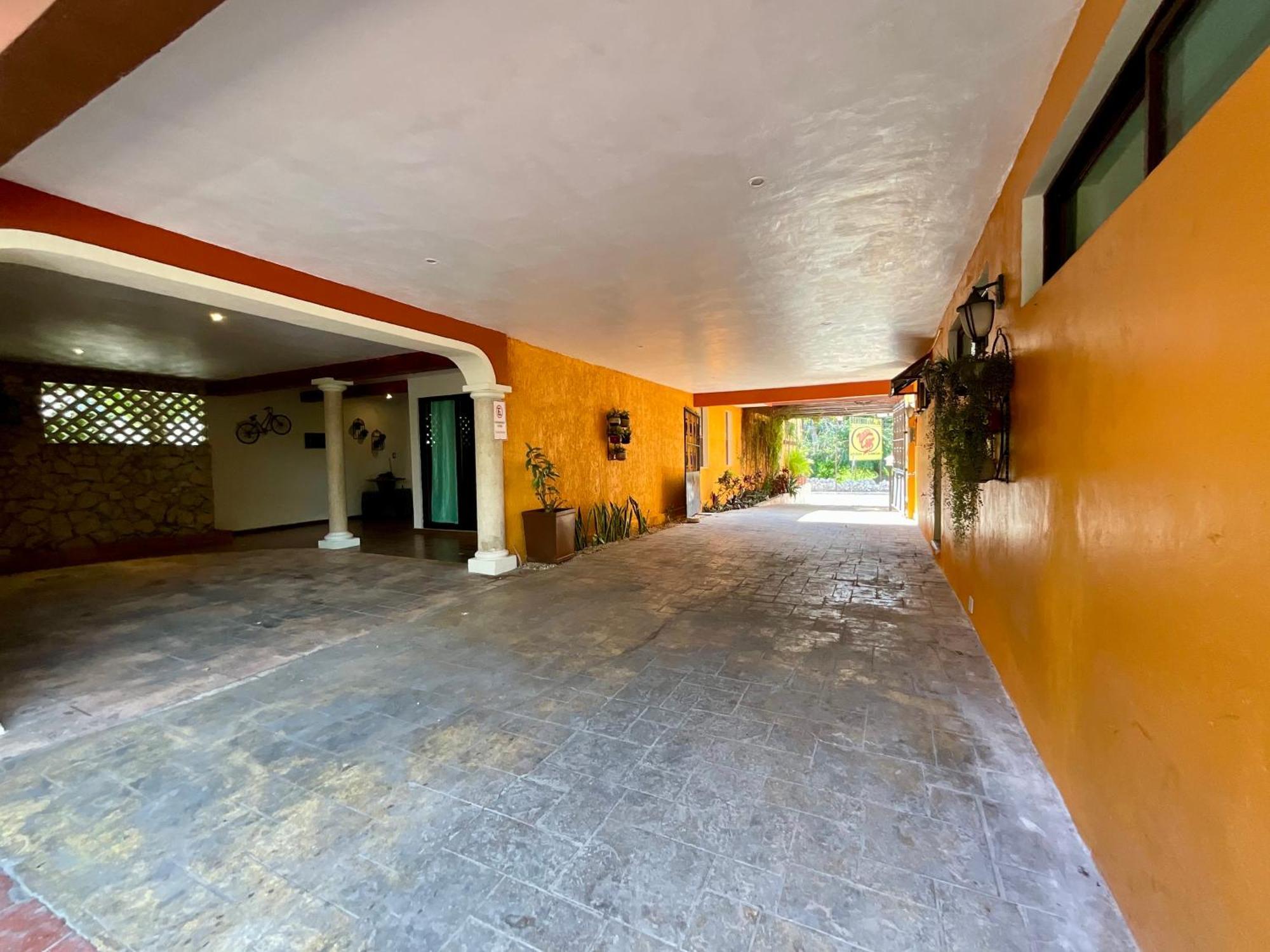 El Zaguan Colonial By Guruhotel Valladolid  Zewnętrze zdjęcie