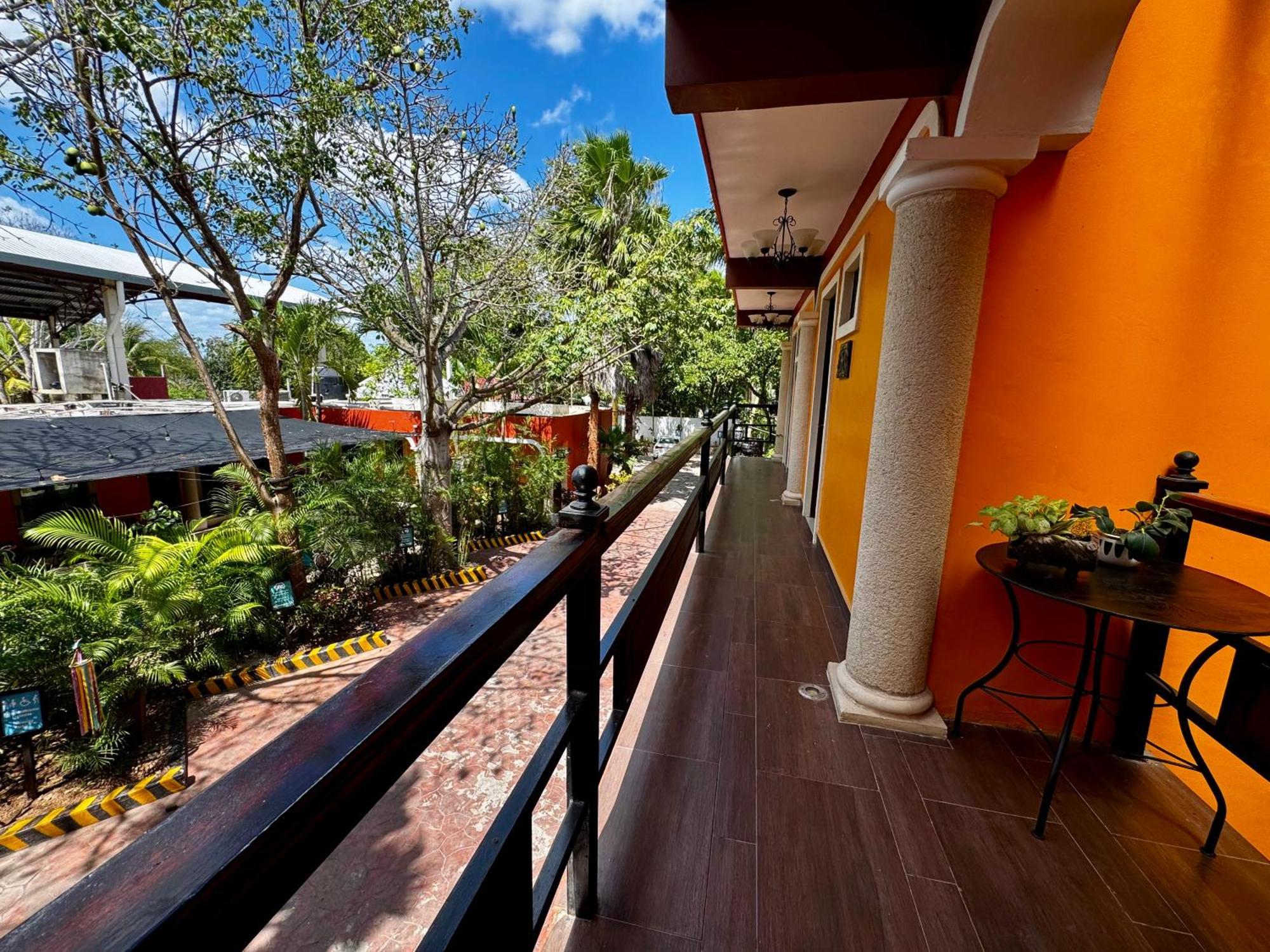 El Zaguan Colonial By Guruhotel Valladolid  Zewnętrze zdjęcie